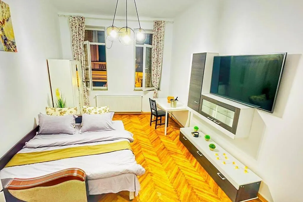 Luxury Studio With Hot Tub In The Old Town contacts